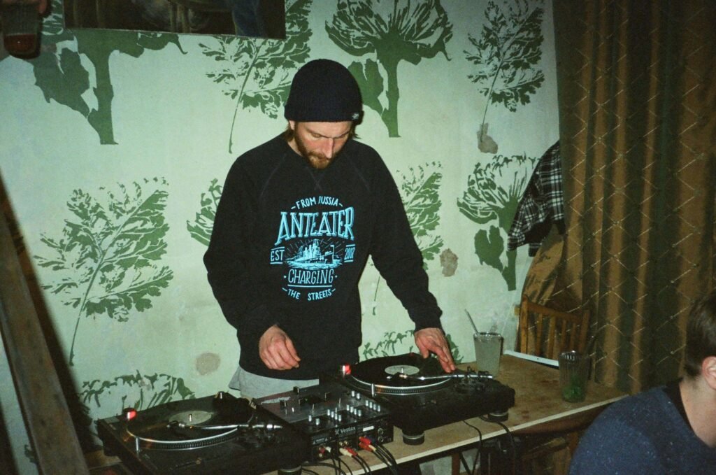 best bar dj vancouver allen razzi