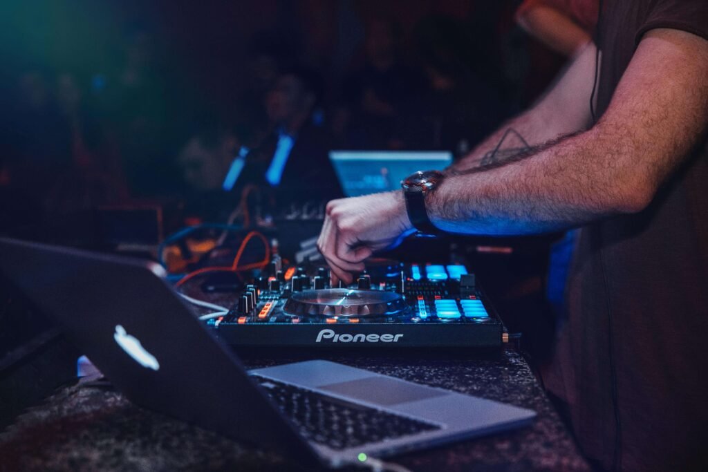 Network with Other DJs and Promoters